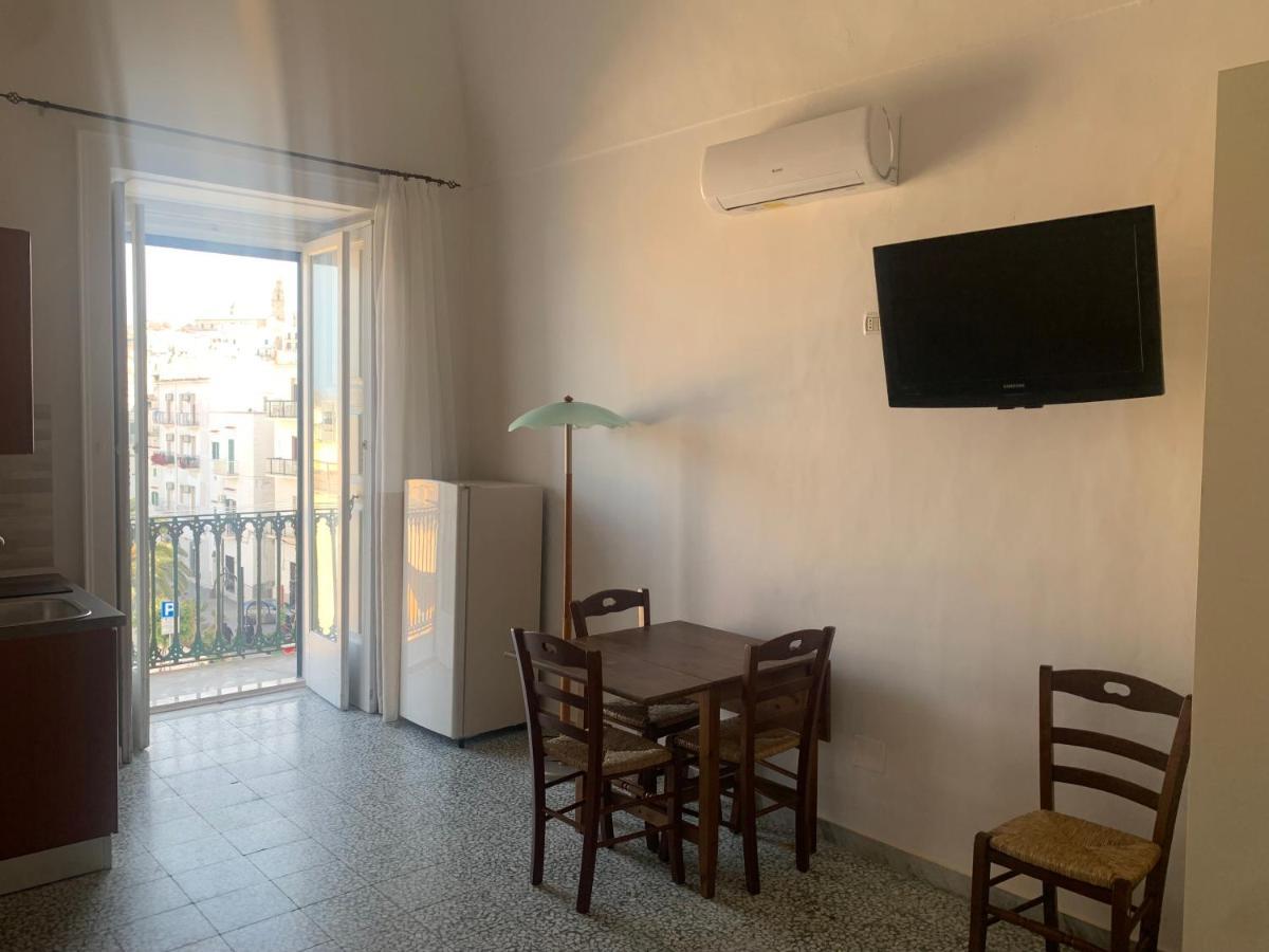 Colombo Apartment E Room Vieste Exterior foto