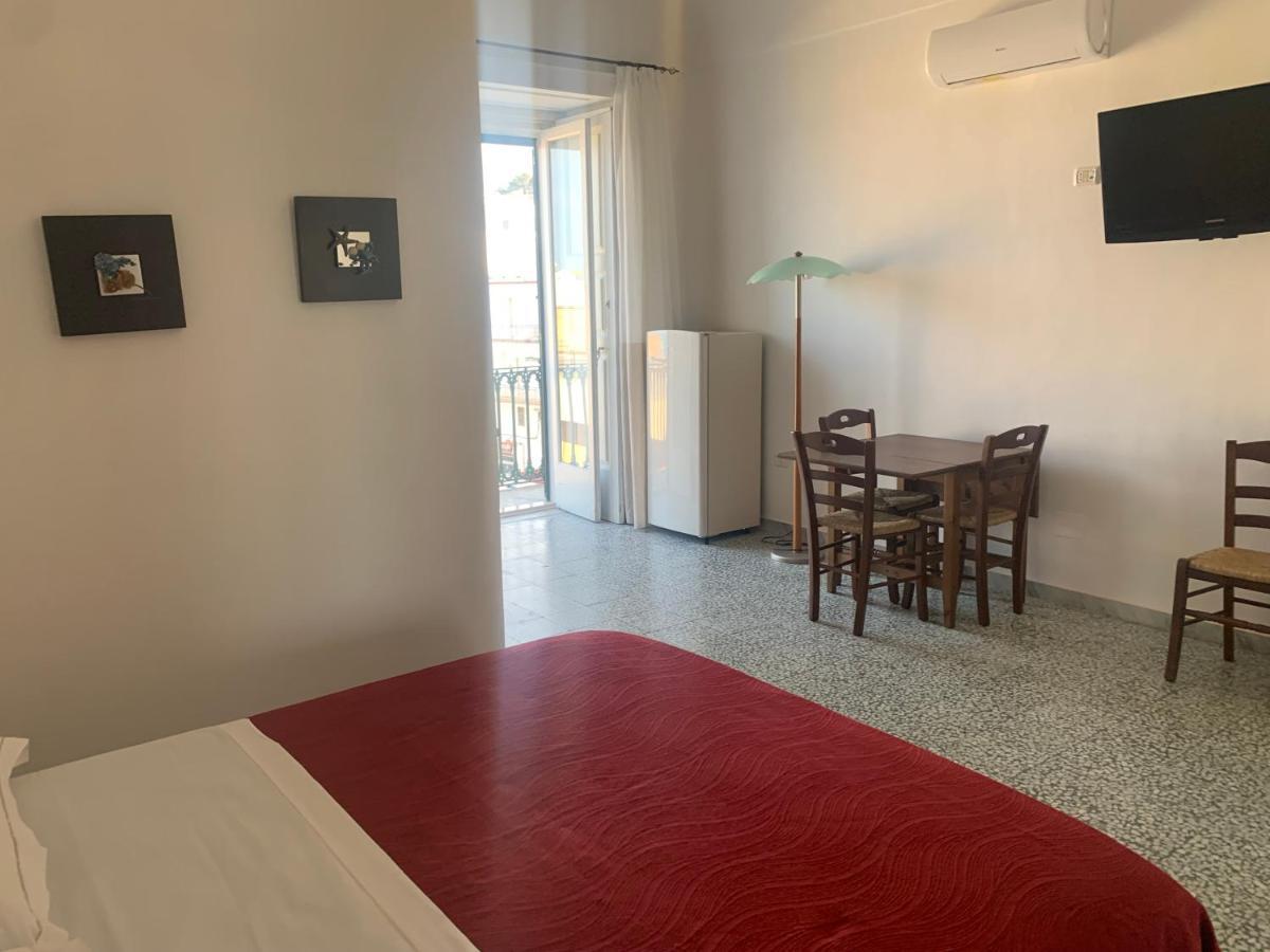 Colombo Apartment E Room Vieste Exterior foto