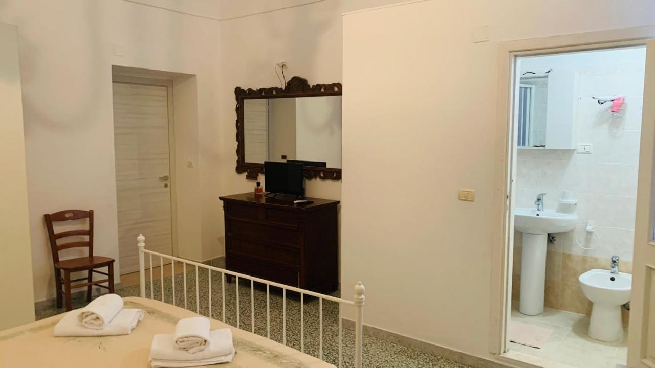 Colombo Apartment E Room Vieste Exterior foto